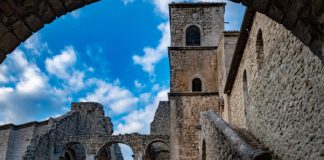 L'Abbazia del Goleto e il borgo di Rocca San Giovanni