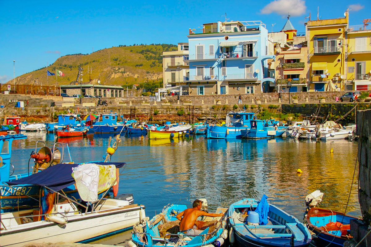 Pozzuoli - La Darsena