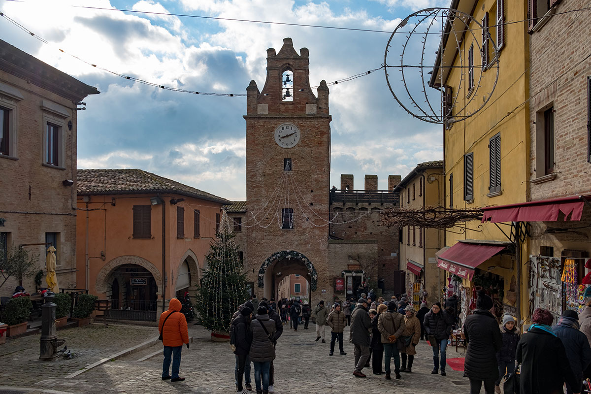 Porta dell'Orologio Gradara